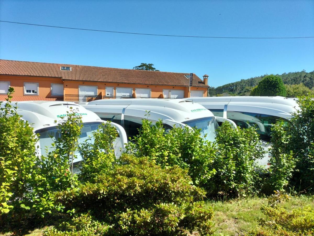 Hostal Pereirina Cee Exterior photo