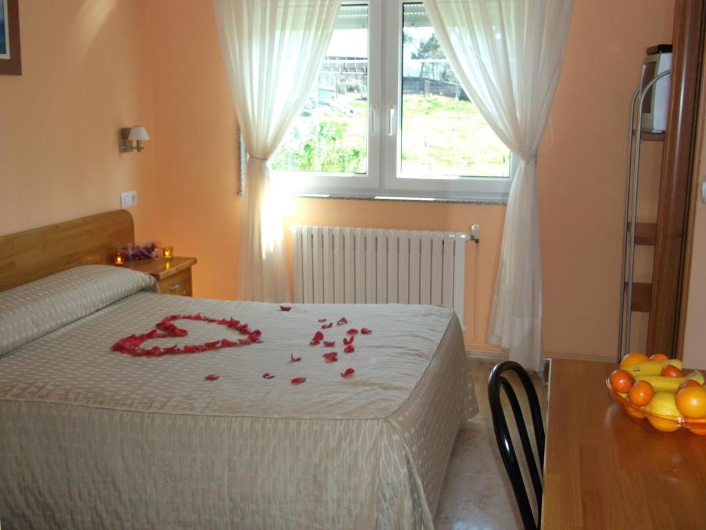 Hostal Pereirina Cee Exterior photo