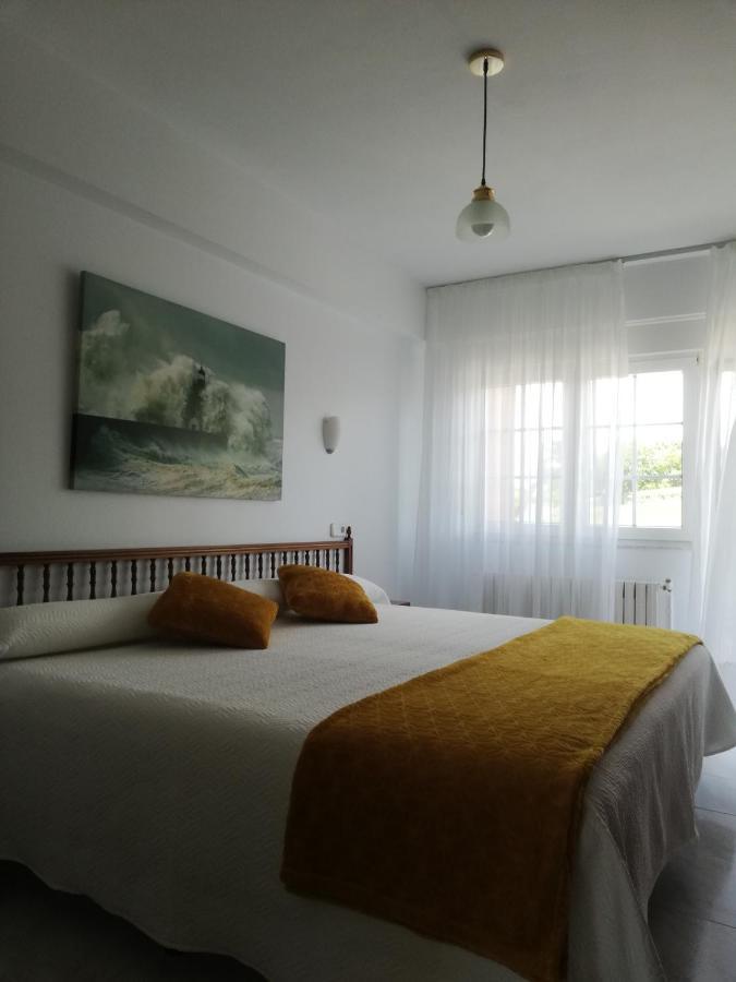 Hostal Pereirina Cee Exterior photo